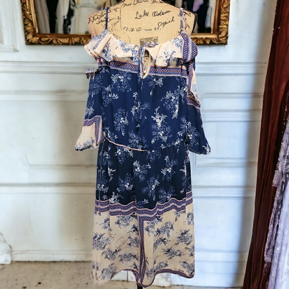 Liberty Love Floral Cold Shoulder Dress Size 2XL
